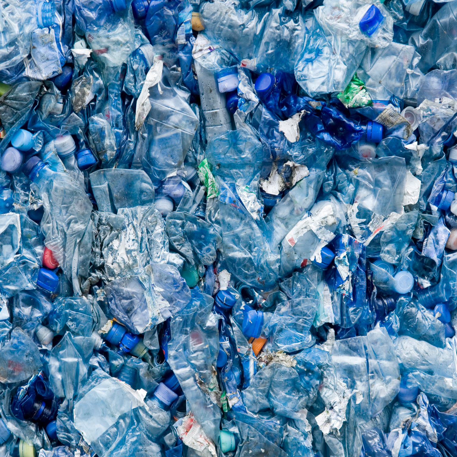 How the chemical industry could expand its activities in plastics waste